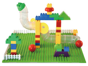 Blokken met glijbaan en platen