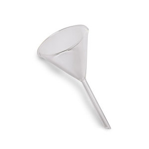 Glazen laboratoriumtrechter