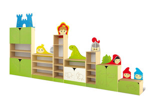 Royal -  Kastenwand 1