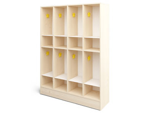 RP  - Garderobe met kleerhangers