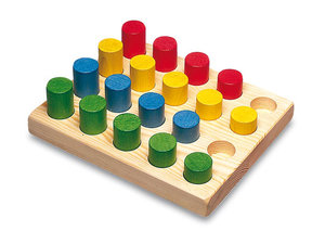 Houten cylinders sorteren