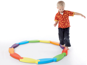 Gonge  loopbaan van smalle rivierstenen Gonge  loopbaan van smalle rivierstenen