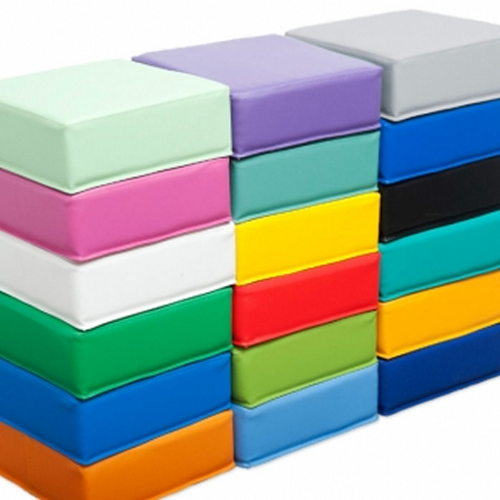 Softplay zitkussentjes, set 18 vierkant  Softplay zitkussentjes, set 18 vierkant