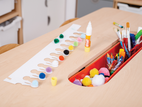 Knutseltafel met opbergvak Knutseltafel met opbergvak
