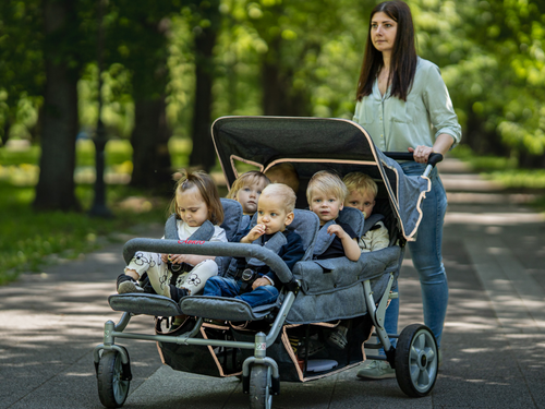 Cabrio wandelwagen 6 kinderen voor kinderopvang met verstelbare zitjes